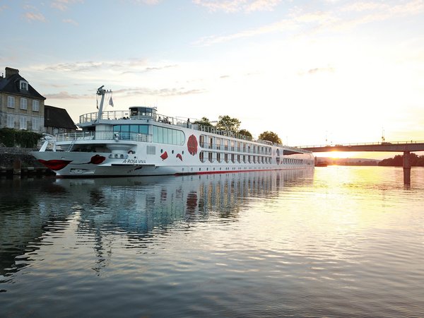 Aufregende Städte: Vom Hafen aus die Stadt betreten, wie Könige und Eroberer es taten. A-ROSA VIVA Seine Flusskreuzfahrten