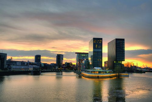 Düsseldorf Medienhafen Düsseldorf mit A-ROSA entdecken