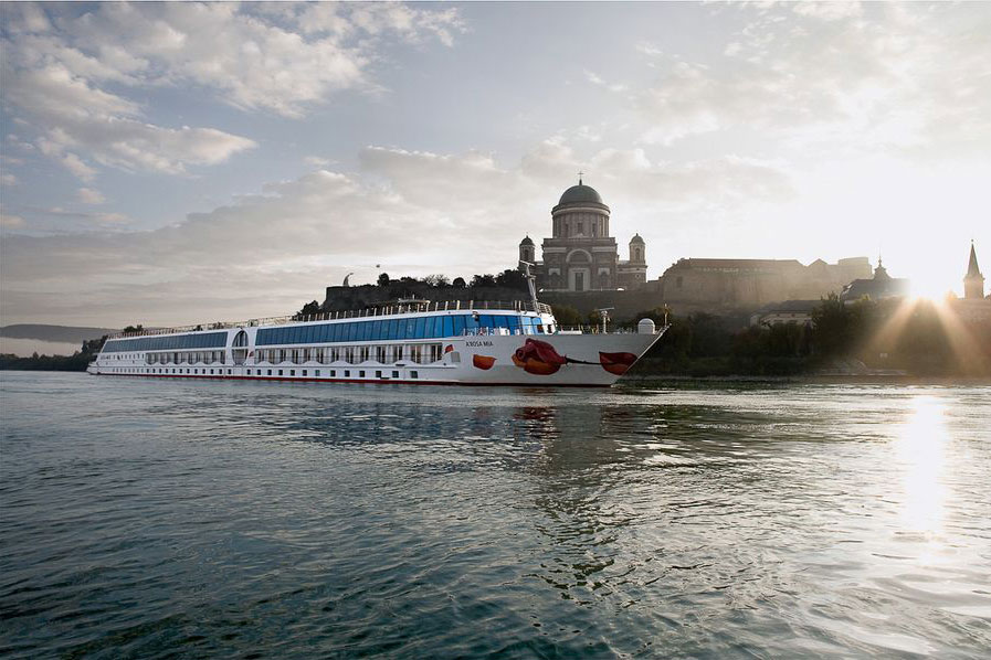 riverboat cruise passau